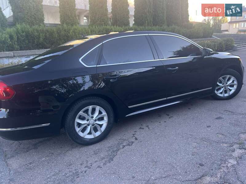 Седан Volkswagen Passat 2016 в Черкасах