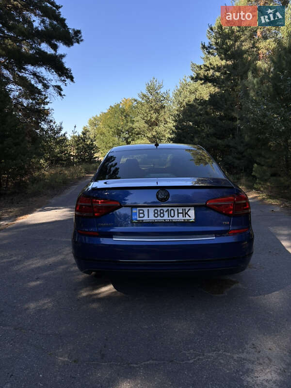 Седан Volkswagen Passat 2016 в Кременчуге