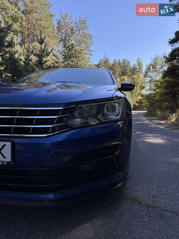 Седан Volkswagen Passat 2016 в Кременчуге