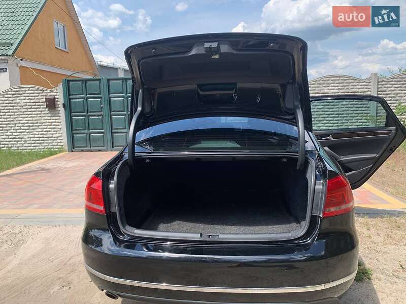Седан Volkswagen Passat 2014 в Києві