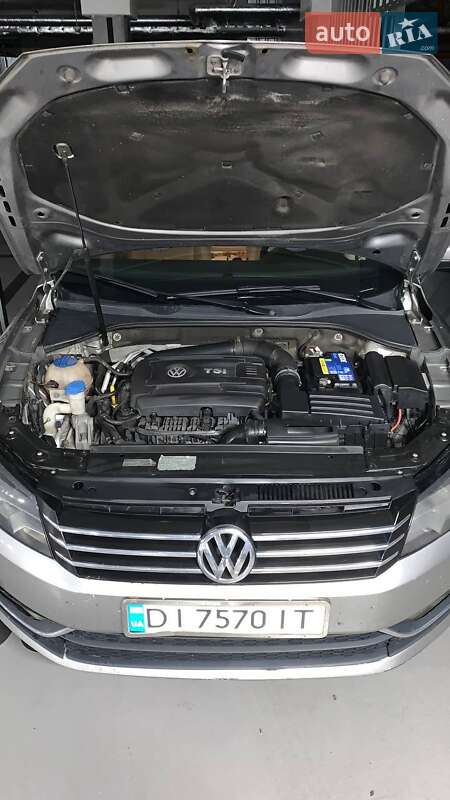 Седан Volkswagen Passat 2014 в Києві фото 29 Седан Volkswagen Passat 2014 в Києві