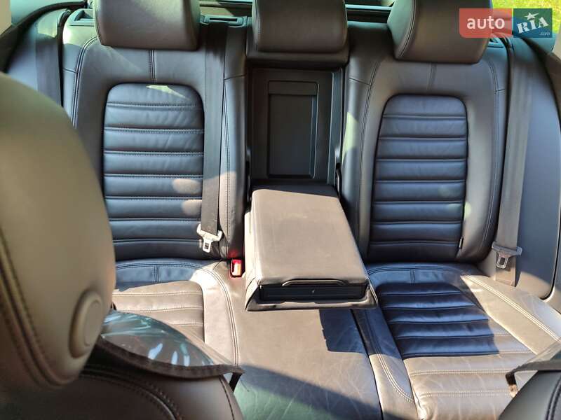 Универсал Volkswagen Passat 2013 в Ровно