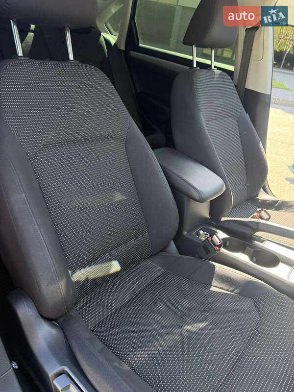 Седан Volkswagen Passat 2015 в Одесі