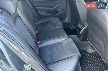 Седан Volkswagen Passat 2017 в 