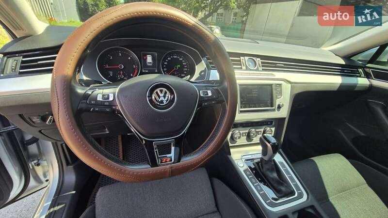 Универсал Volkswagen Passat 2015 в Харькове фото 13 Универсал Volkswagen Passat 2015 в Харькове