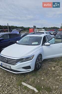 Седан Volkswagen Passat 2019 в Івано-Франківську