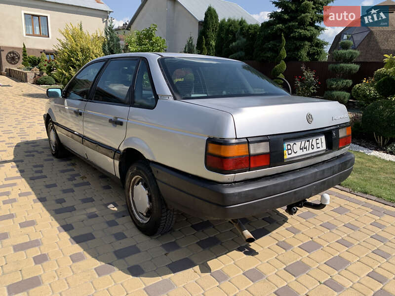 Седан Volkswagen Passat 1991 в Тернополе