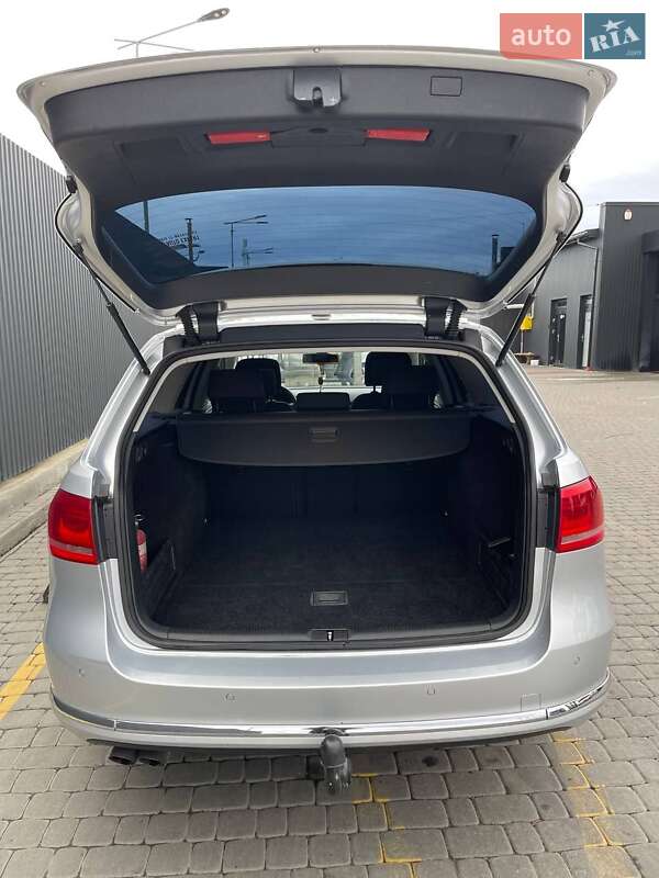 Универсал Volkswagen Passat 2011 в Бродах