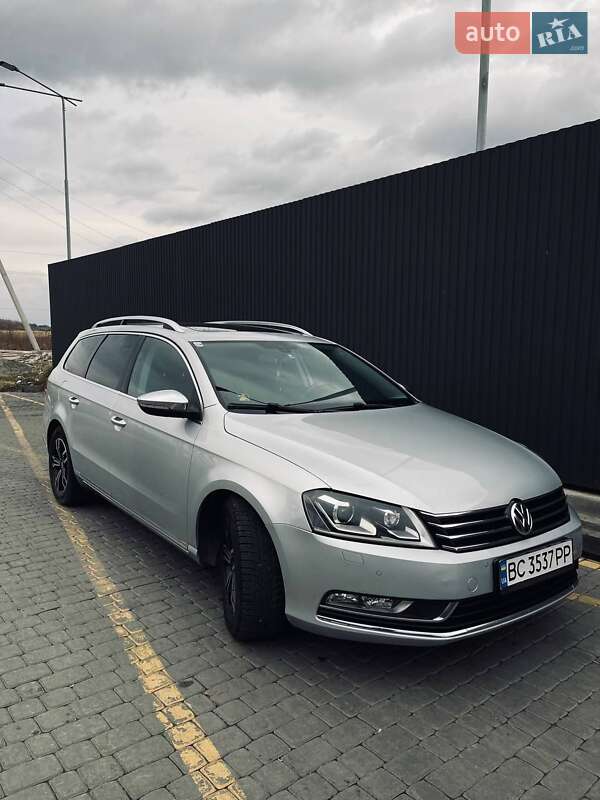 Универсал Volkswagen Passat 2011 в Бродах