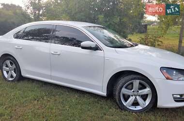 Седан Volkswagen Passat 2013 в Сребном