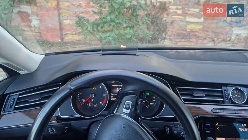 Универсал Volkswagen Passat 2018 в Одессе фото 3 Универсал Volkswagen Passat 2018 в Одессе