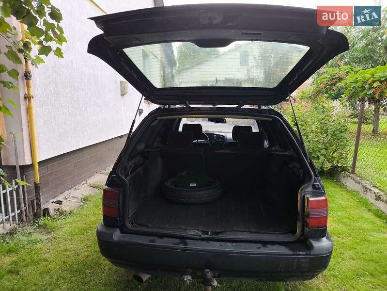 Універсал Volkswagen Passat 1995 в Городку
