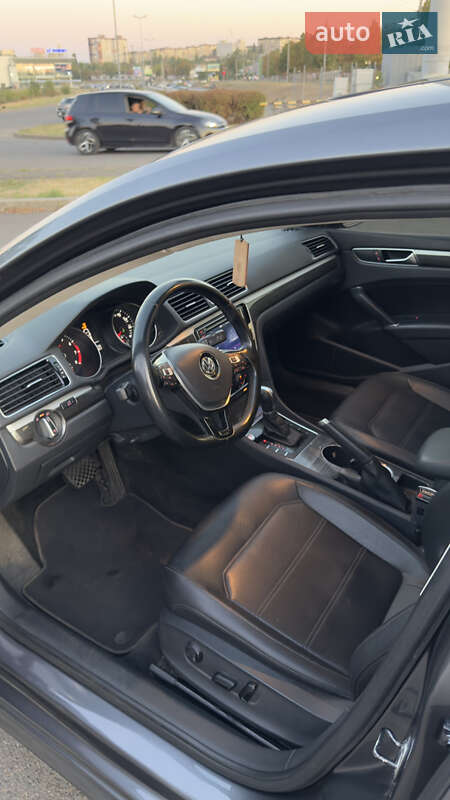 Седан Volkswagen Passat 2017 в Кривом Роге