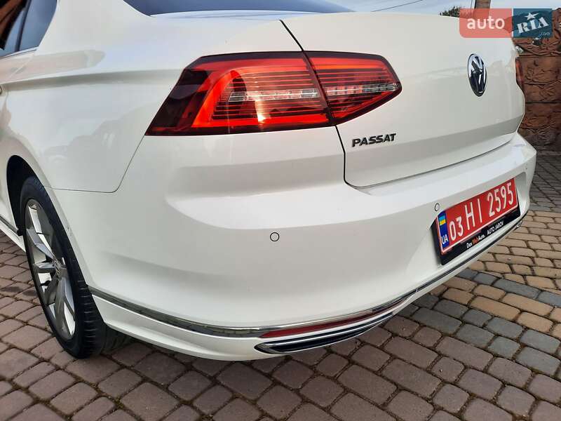 Седан Volkswagen Passat 2018 в Стрые
