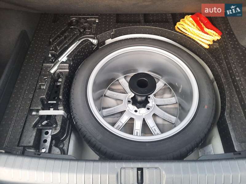 Седан Volkswagen Passat 2018 в Стрые