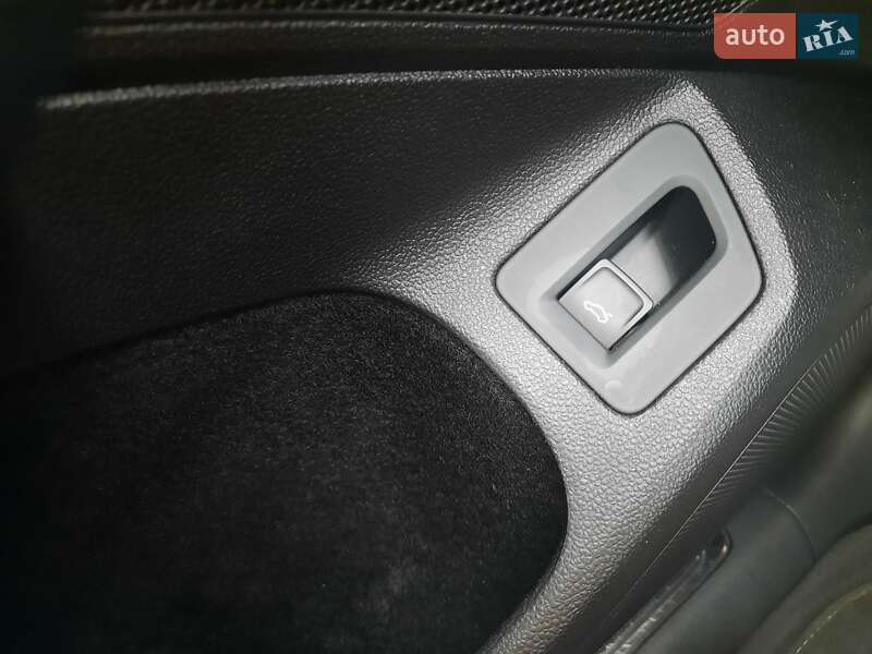 Седан Volkswagen Passat 2018 в Стрые