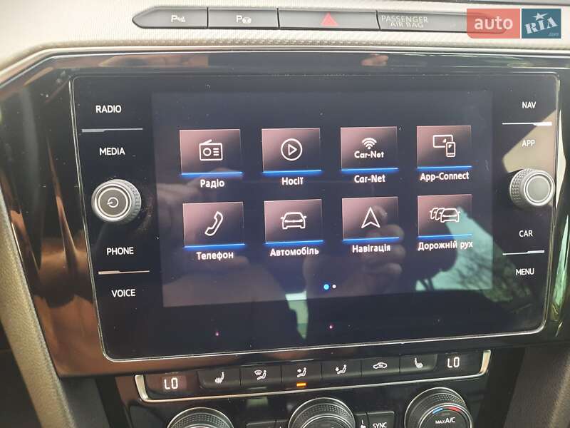 Седан Volkswagen Passat 2018 в Стрые