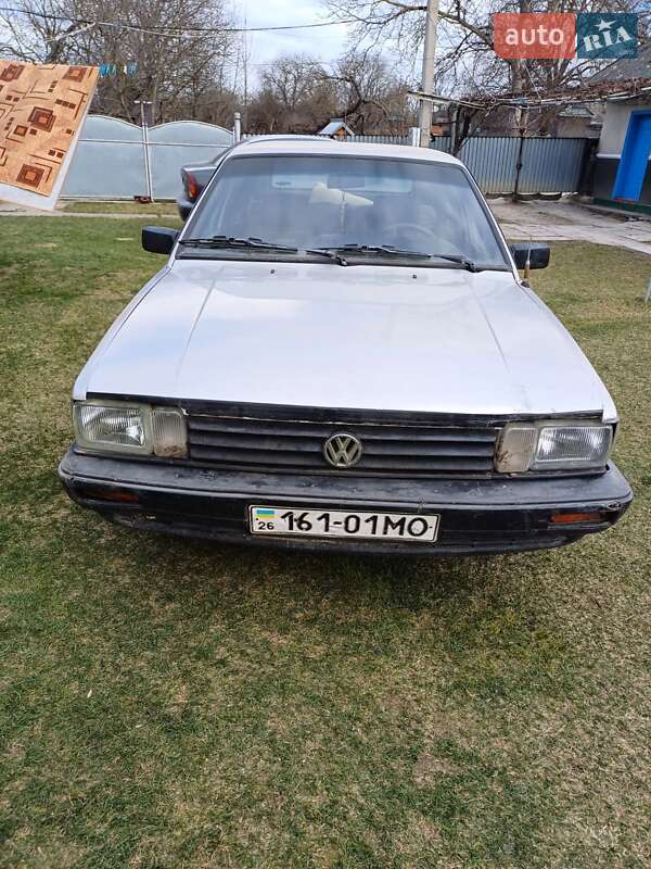 Універсал Volkswagen Passat 1987 в 