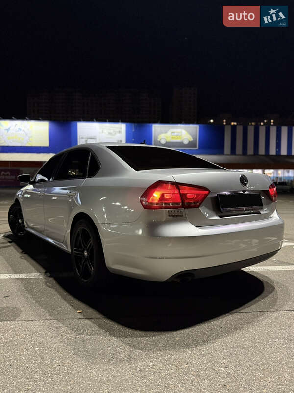 Седан Volkswagen Passat 2014 в Киеве фото 4 Седан Volkswagen Passat 2014 в Киеве