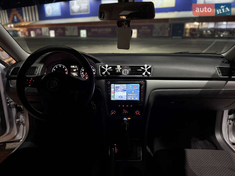 Седан Volkswagen Passat 2014 в Киеве фото 9 Седан Volkswagen Passat 2014 в Киеве