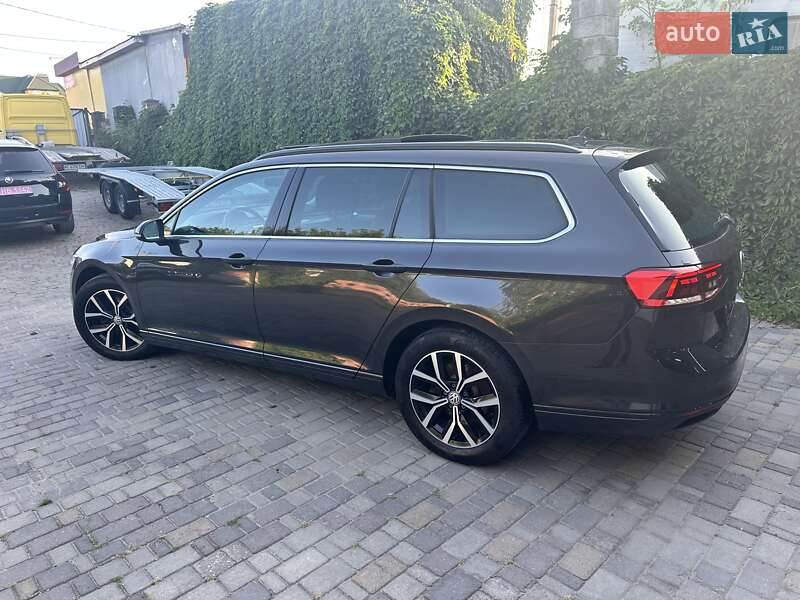 Универсал Volkswagen Passat 2020 в Луцке фото 14 Универсал Volkswagen Passat 2020 в Луцке