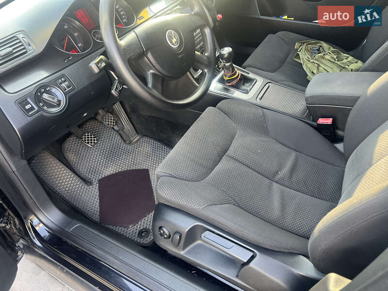 Универсал Volkswagen Passat 2006 в Луцке