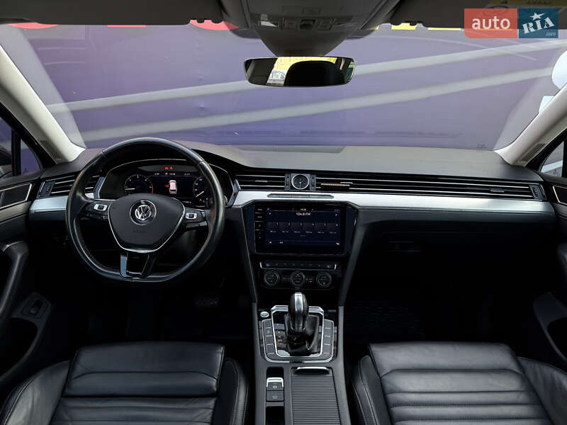 Универсал Volkswagen Passat 2018 в Стрые