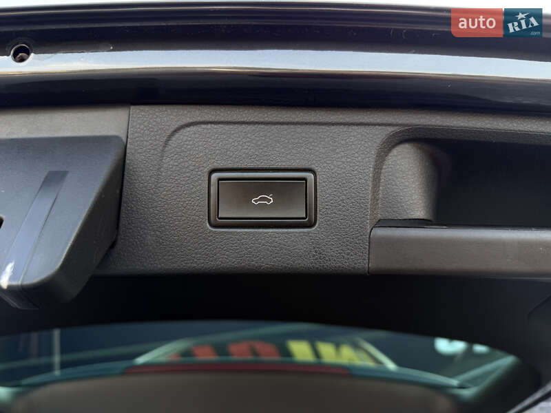 Универсал Volkswagen Passat 2018 в Стрые