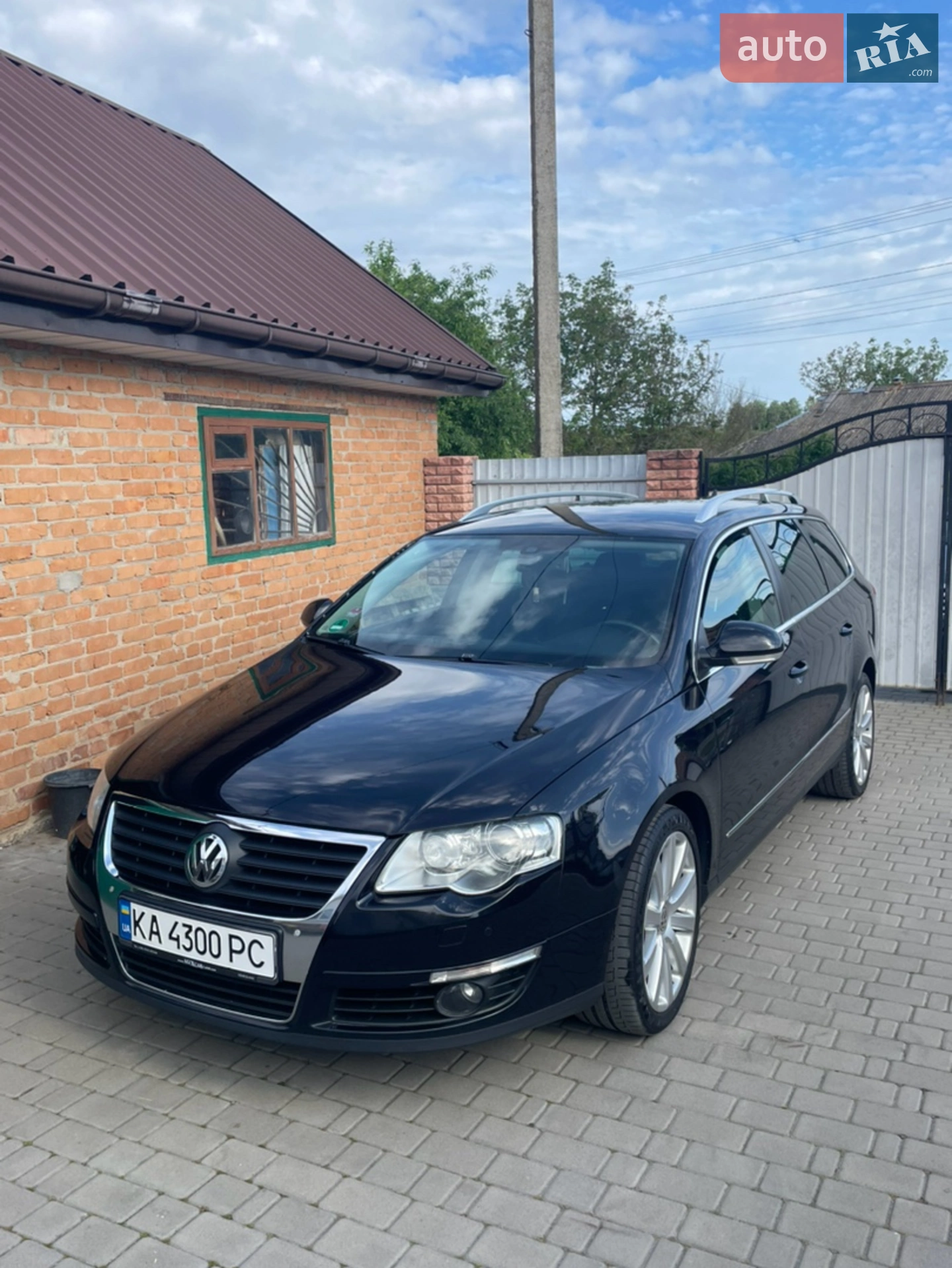 2010 Volkswagen Passat - фото 1