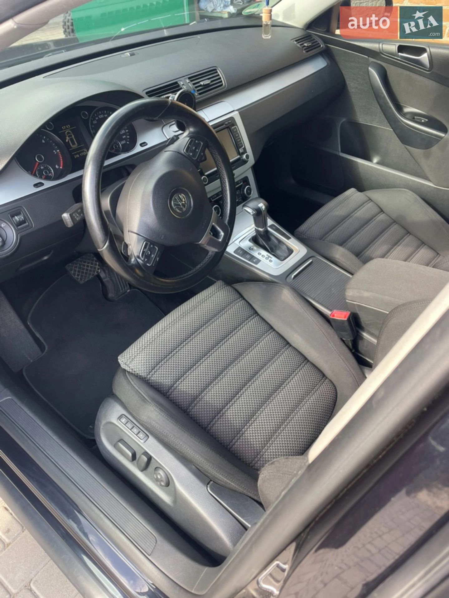 2010 Volkswagen Passat - мініатюра 7