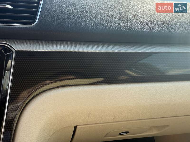 Седан Volkswagen Passat 2019 в Пирятине