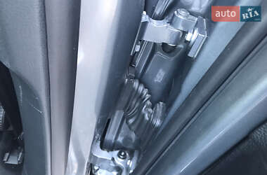 Седан Volkswagen Passat 2006 в  фото 14 Седан Volkswagen Passat 2006 в