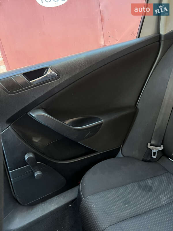 Універсал Volkswagen Passat 2006 в Умані