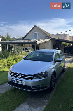 Универсал Volkswagen Passat 2013 в Львове