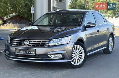 Седан Volkswagen Passat 2015 в Миколаєві