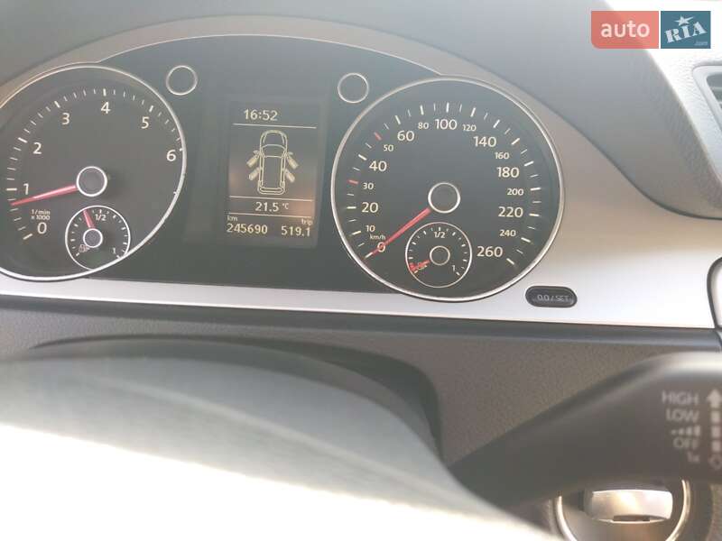 Универсал Volkswagen Passat 2009 в Луцке