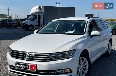 Універсал Volkswagen Passat 2017 в Львові