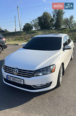 Седан Volkswagen Passat 2015 в Днепре