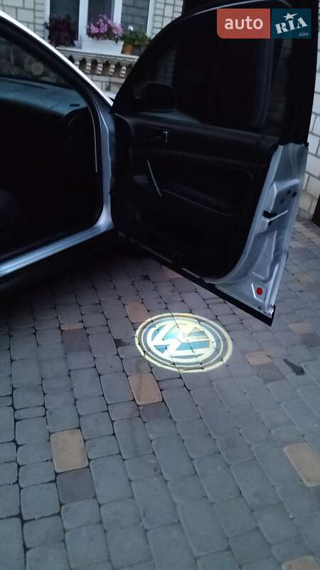 Седан Volkswagen Passat 2001 в Тульчине