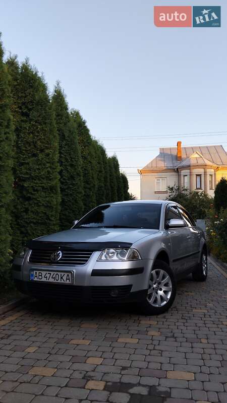 Седан Volkswagen Passat 2001 в Тульчине