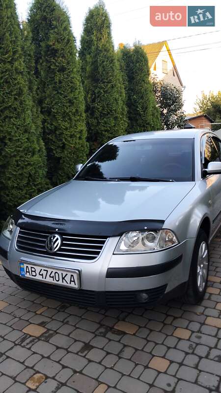 Седан Volkswagen Passat 2001 в Тульчине