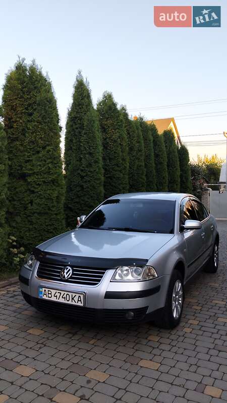 Седан Volkswagen Passat 2001 в Тульчине