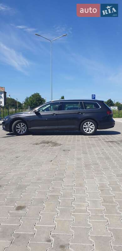 Універсал Volkswagen Passat 2021 в Стрию