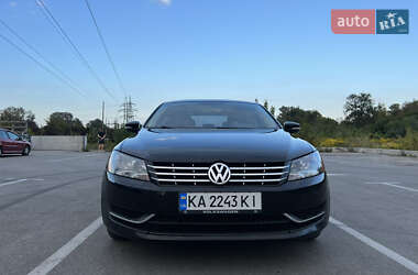 Седан Volkswagen Passat 2013 в Києві