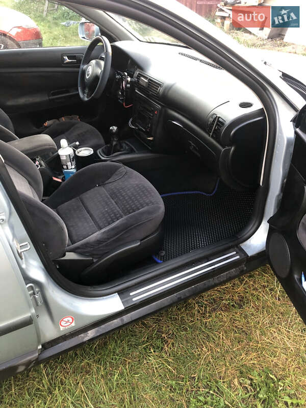 Универсал Volkswagen Passat 2001 в Львове