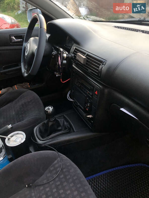 Универсал Volkswagen Passat 2001 в Львове