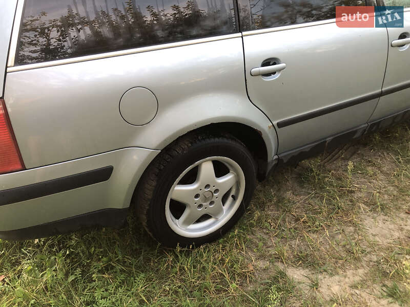 Универсал Volkswagen Passat 2001 в Львове