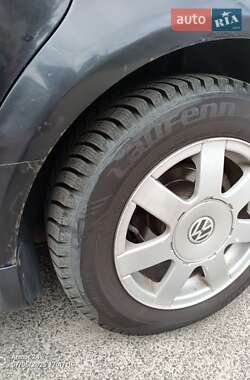 Седан Volkswagen Passat 2000 в 
