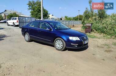 Седан Volkswagen Passat 2006 в Кривом Озере