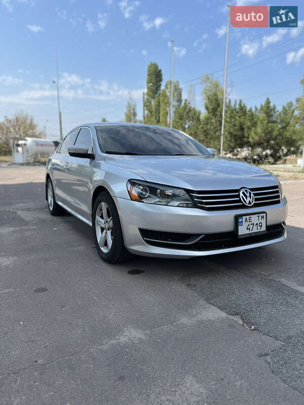Седан Volkswagen Passat 2013 в Днепре фото 2 Седан Volkswagen Passat 2013 в Днепре